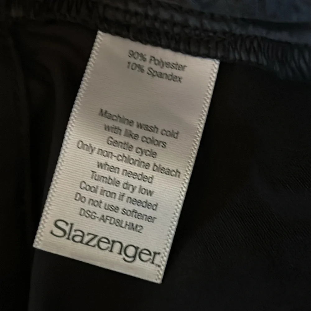 Slazenger youth medium Golf Shorts